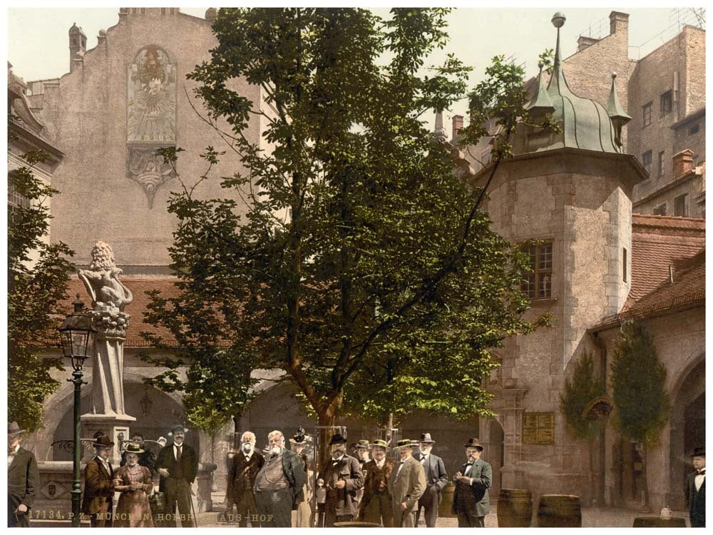 The Court, Hofbauhaus, Munich, Bavaria, Germany 0400-2939