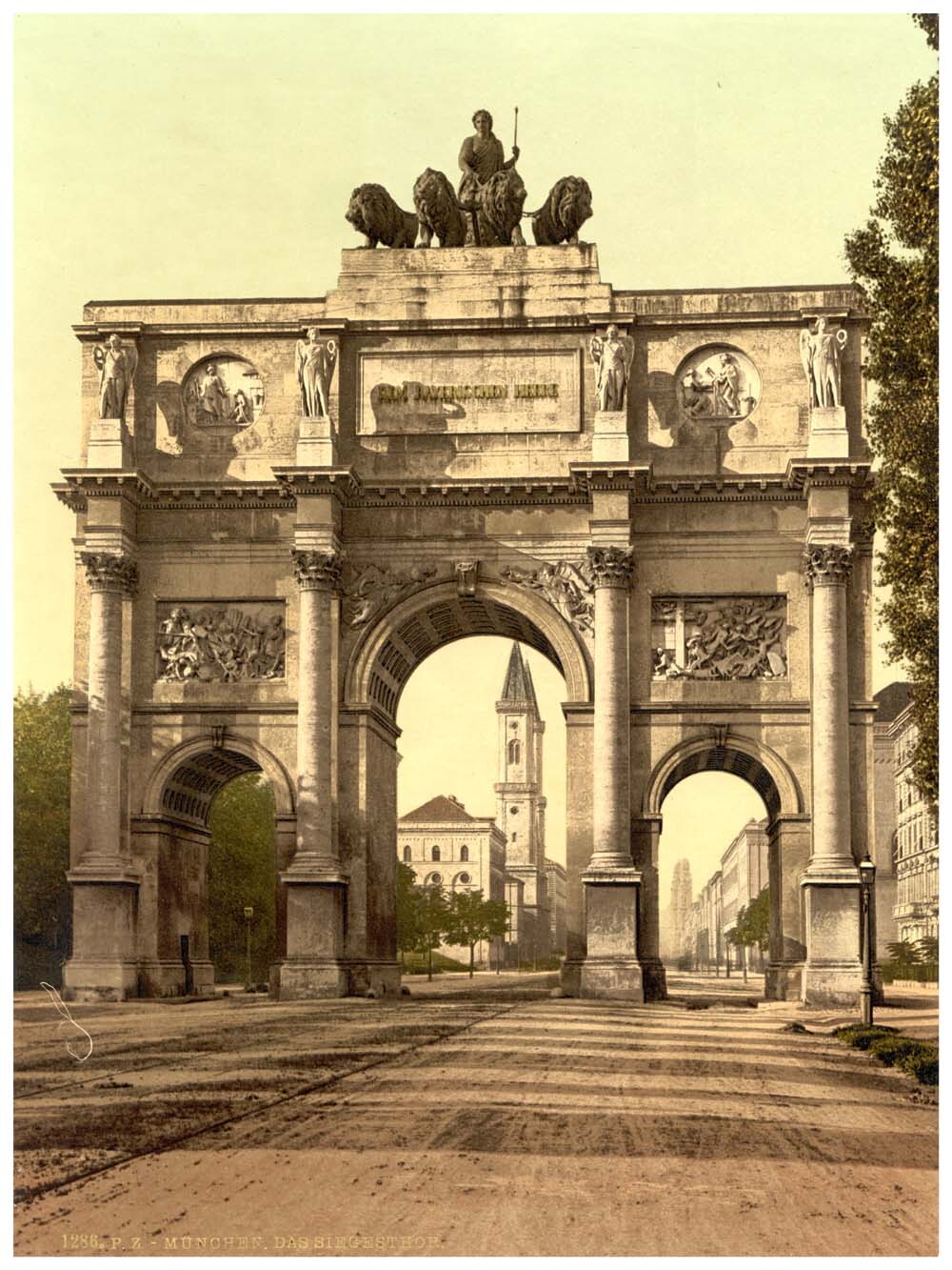 The Seigesthor (i.e. Siegestor) (Triumphal Arch), Munich, Bavaria, Germany 0400-2948