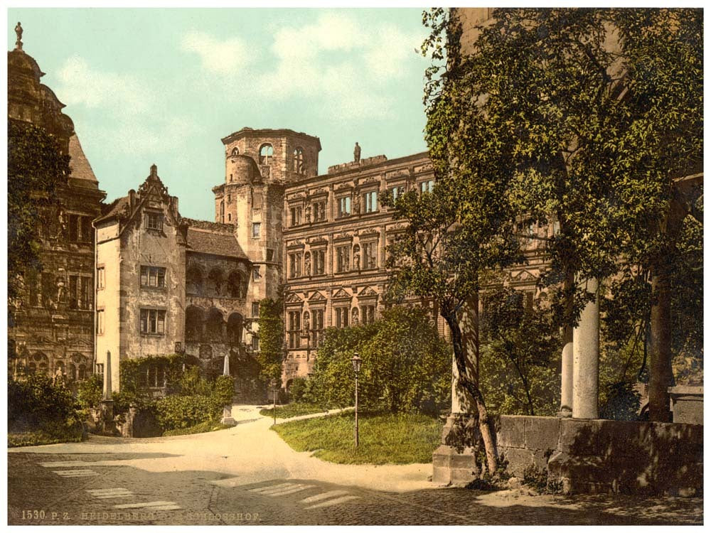 The Castle Yard, Heidelberg, Baden, Germany 0400-3915