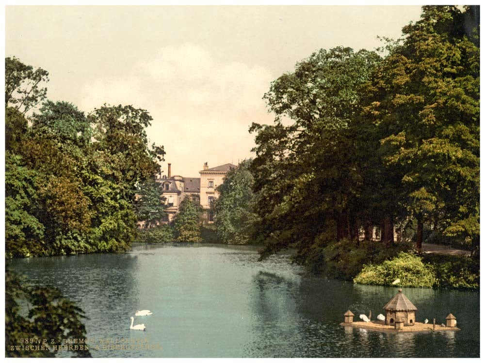 Water scene between Heedenthor and Bischofsthor, Bremen, Germany 0400-4146