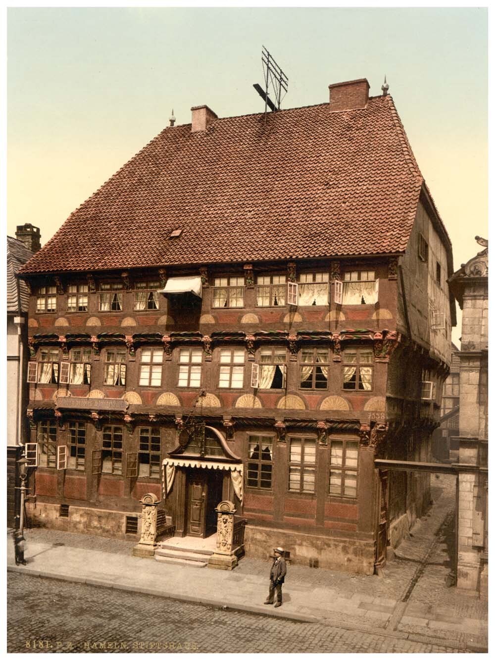 Stiftshaus, Hameln, Hanover, Germany 0400-4209