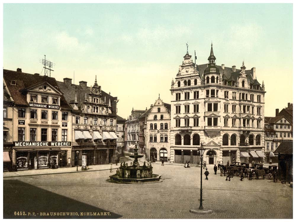 The Kohlmarkt, Braunschweig, Germany 0400-4269