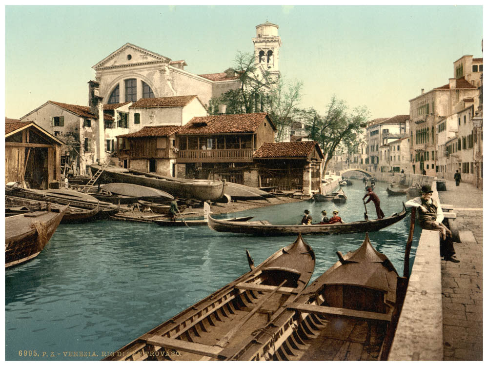 Rio di San Trovaso, Venice, Italy 0400-4515