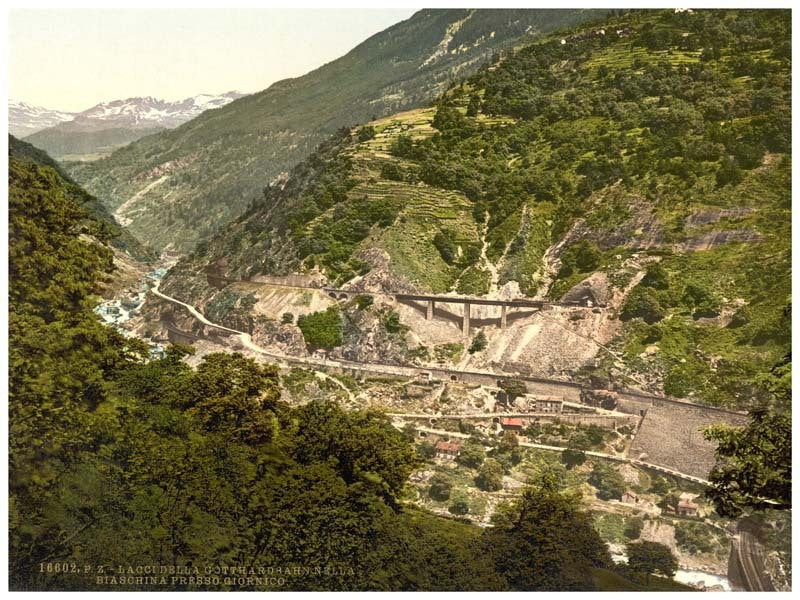Biaschina, loops in the road, St. Gatthard Railway, Switzerland 0400-5086