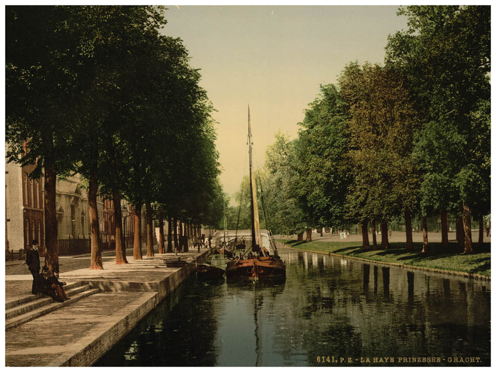 Princess Canal, Hague, Holland 0400-5209