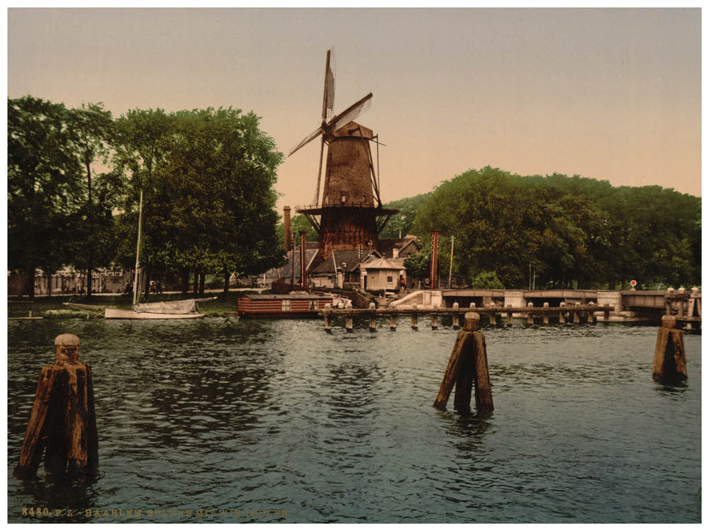 The Spaarne and windmill, Haarlem, Holland 0400-5218
