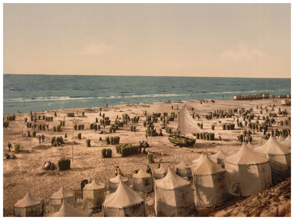 The beach, Scheveningen, Holland 0400-5253