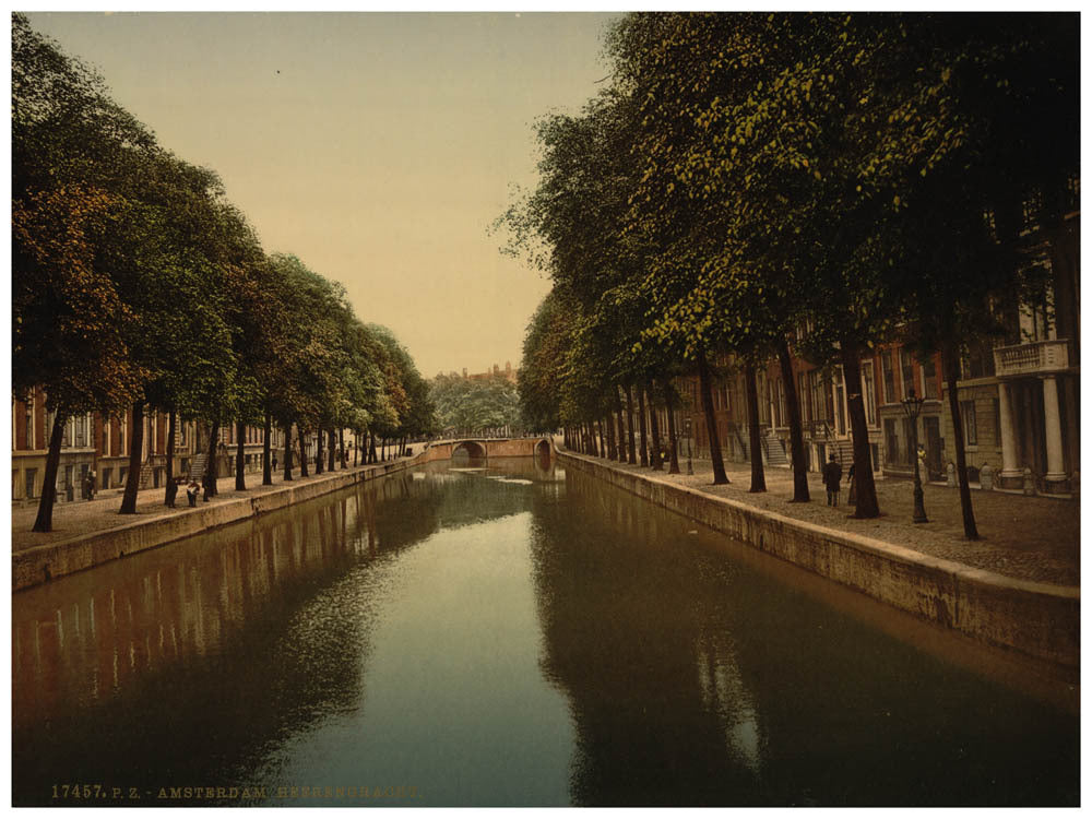 The Heerengracht (main canal), Amsterdam, Holland 0400-5666