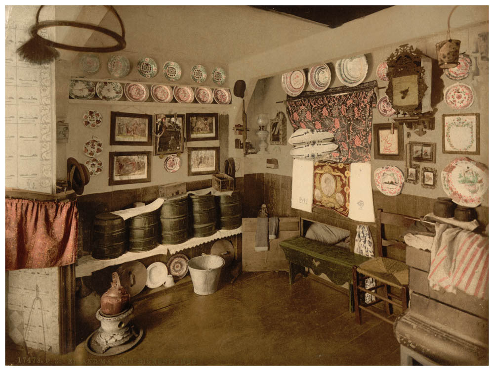 A house, interior, Marken Island, Holland 0400-5696